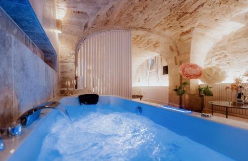 Ecusson Apartamento | Suite Vénusa - jacuzzi privatif - Hypercentre