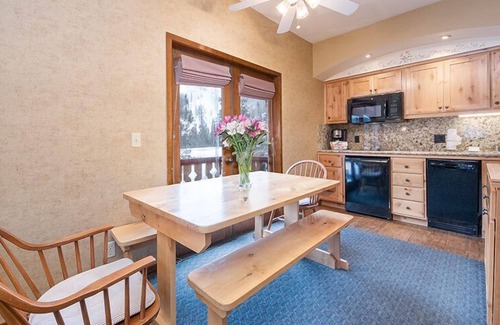 Olympic Valley Hotel | Suite w/Balcony, Parking, Outdoor Pool & Kitchen!