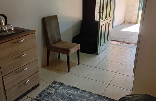 Santana do Livramento Cabina | Suite with private garage. Location: 5 km from the center. (Pets are welcome!)