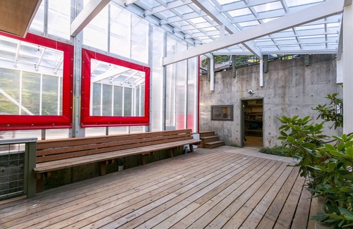 Lummi Island Casa | Suite with a View- Private Balcony- Pet Friendly
