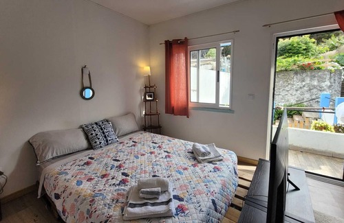 Porto Formoso Apartamento | Suite with garden view in guest house near Furnas & Moinhos Beach