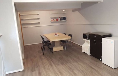 Airdrie Casa | Suite With Private Entrance 20 min to YYC Airport