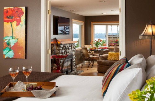 Three Tree Point Cama Y Desayuno | Suite con Puget Sound, Mount Rainier y vistas olímpicas