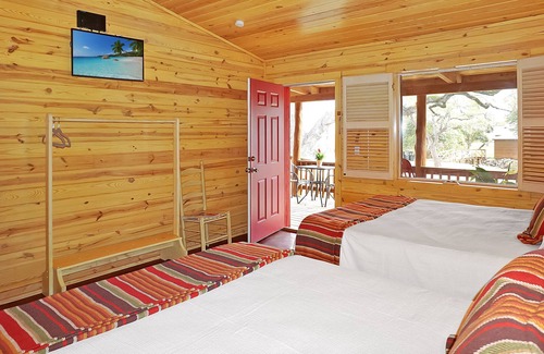 Wimberley Hotel | Suite with Two Queen Beds Minutes from Downtown!