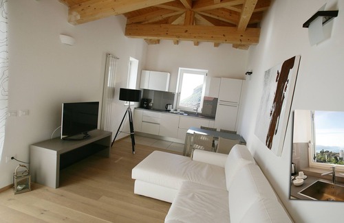 Aer Apartamento | Suite con hidromasaje, 6 camas, impresionantes vistas al lago, sauna, piscina.