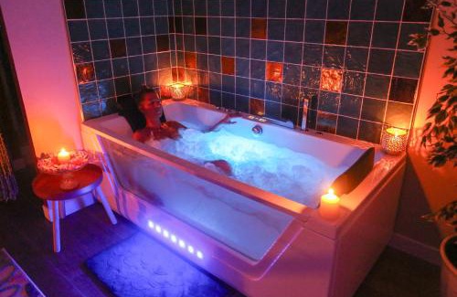 Amiens Apartamento | Suite ZEN 2 chb 45m2 Centre ville Spa &Table massage