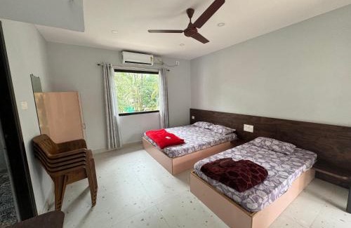Tonse West Casa | Suites by the Glasswater homestay