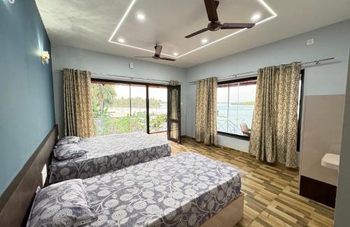 Tonse West Casa | Suites by the Glasswater homestay
