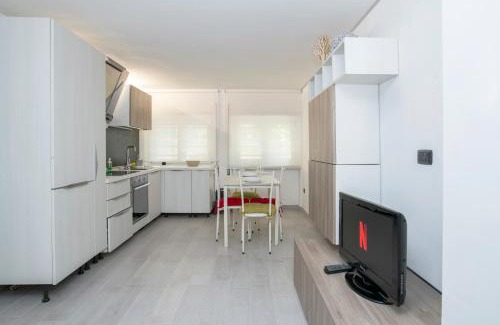Pescara Apartamento | Sul mare in centro con 2 camere e posto auto a novembre