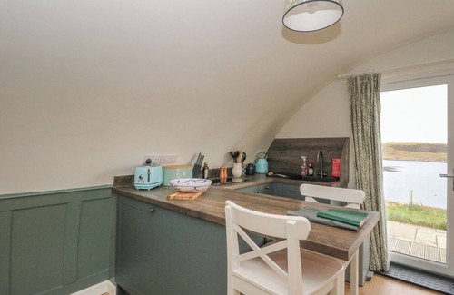 Isle of Luing Cabaña | SULA, pet friendly, with a garden in Cullipool, Isle Of Luing