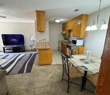 Sulphur Apartamento | Sulphur Suites