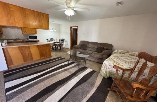 Sulphur Apartamento | Sulphur Suites
