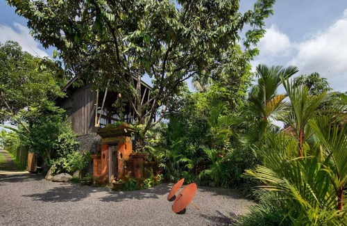 Kedewatan Villa | Sumeru Botanical Estate