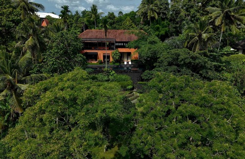 Kedewatan Villa | Sumeru Botanical Estate