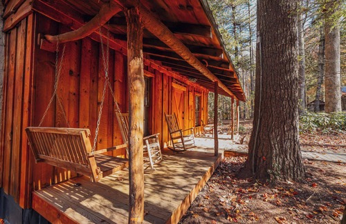 Saluda Cabina | Summer Breeze cabin at Cabin Fever in NC!