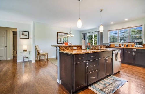 Rehoboth Beach Casa | Summer Breeze -central Rehoboth 3BR w/yard, game room in garage
