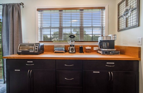 Rehoboth Beach Casa | Summer Breeze -central Rehoboth 3BR w/yard, game room in garage