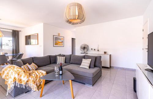 Paphos Apartamento | Summer Breeze holiday apartment with pool