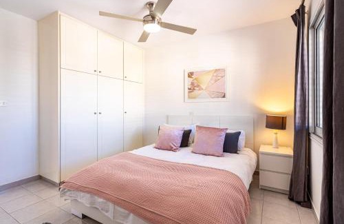 Paphos Apartamento | Summer Breeze holiday apartment with pool