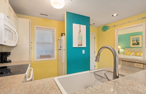 Manteo Condominio | Summer Breeze: Soundfront condo, dog friendly, community pool!