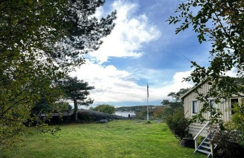 Grimstad Casa | Summer Cabin With Sea View In Southern Norway
