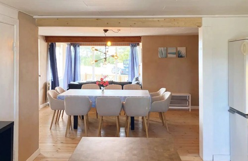 Maribo Casa | Summer cottage tucked away in coastal area