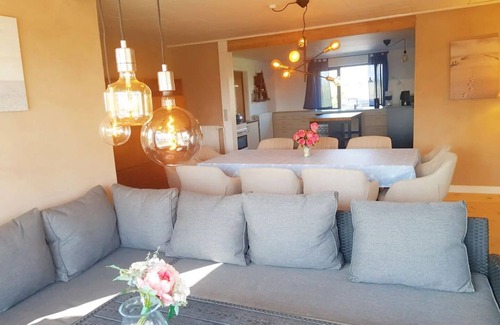 Maribo Casa | Summer cottage tucked away in coastal area