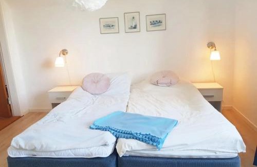 Maribo Casa | Summer Cottage Tucked Away In Coastal Area