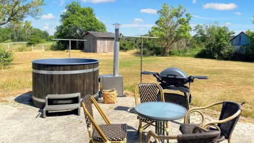 Maribo Casa | Summer Cottage Tucked Away In Coastal Area