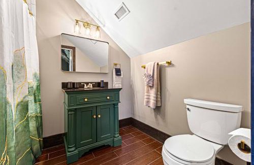 Hendersonville Apartamento | Summer Escape Mtn View Sauna Hot Tub Games Arcade