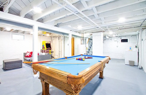 Southwest Minneapolis Cabaña | Summer Family Vacation with Game Room Near MOA MSP US Bank Stadium