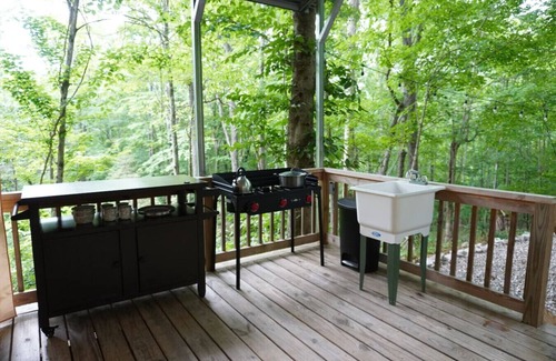Sparta Alquiler De RV | Spacious Campsite with Center Hill Lake access