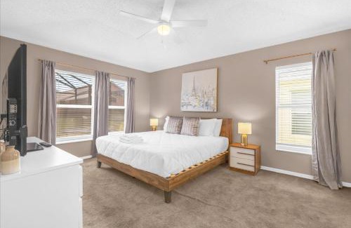 Kissimmee Casa | Summer Getaway - 5-Bedroom Home with Private Pool!