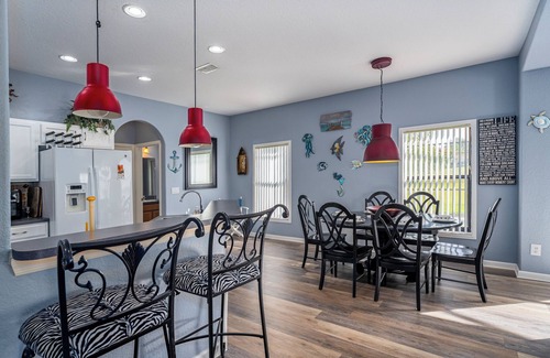 Four Corners Casa | Summer Haven on the Loop - Games Room, Private Pool & Spa