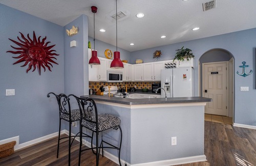 Four Corners Casa | Summer Haven on the Loop - Games Room, Private Pool & Spa