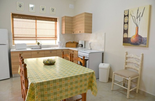 Mellieħa Heights Villa | Summer Haven, con impresionantes vistas y piscina privada