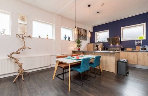 Bergen Casa | Summer house (80m2), 300 meters from the Ruin Church.