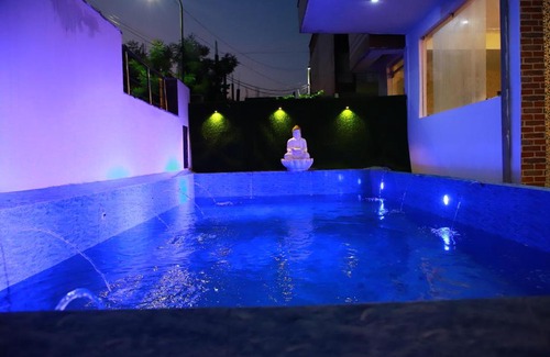 Sector 70 Apartamento | Summer House