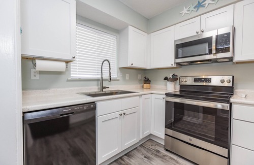 Gulf Shores Casa | Summer House W 201A- West Beach Gem! Gulf & Lagoon Views! Great Pool!