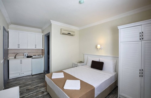 Bitez Hotel | Summer in Garden Suites & Beach Hotel