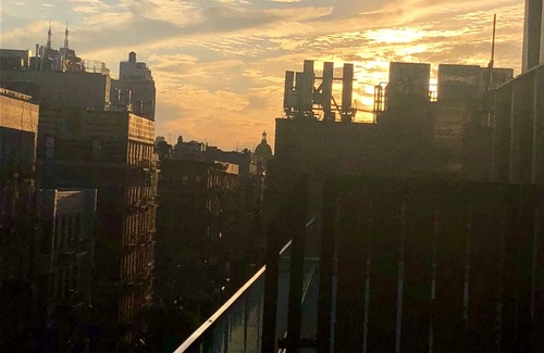 Lower East Side Apartamento | Summer In the City Luxury Condo w/700 sq ft terrace w/BBQ in A+ location