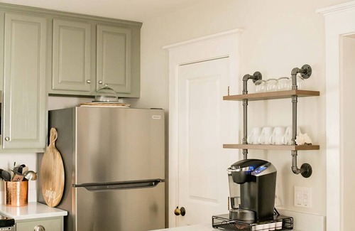 Surfman's Walk Casa | Summer Jam- 2 master getaway near East Beach- Sunday to Sunday rentals