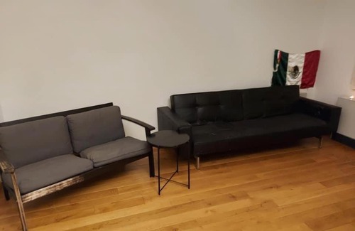 Sint-Lambrechts-Woluwe Apartamento | Summer love in Brussels