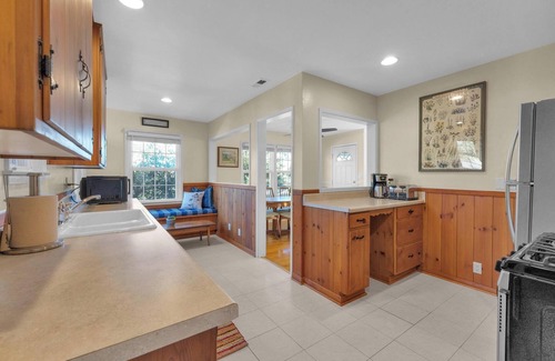 Julian Cabaña | SUMMER LOW MIDWEEK RATES! Charming 2-bedroom cottage in Julian with FREE Wifi