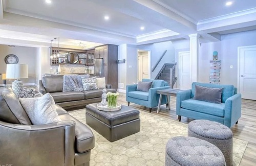 Grand Bend Casa | Summer Luxury