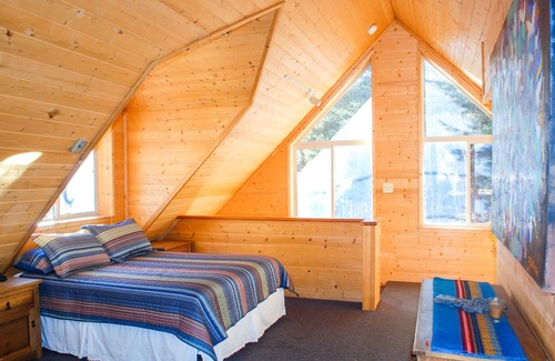 Taos Ski Valley Cabina | Cabaña en las montañas, a 1/2 milla de las pistas, además de sala de juegos y bañera de hidromasaje