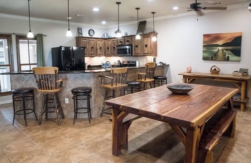 Gruene Condominio | Summer Price Drops! Ask about free night! on the Guadalupe River in Gruene!