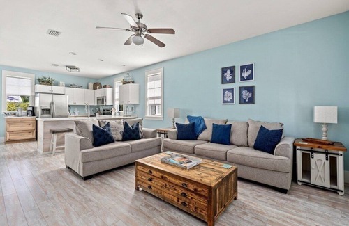 Port St. Joe Cabaña | Summer Sale! Gated community w/ pools and hot tub - Near beaches!