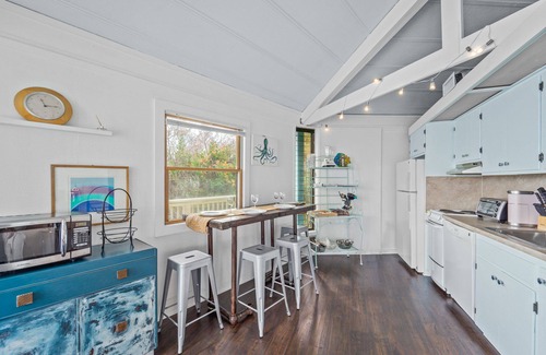 Hatteras Casa | SUMMER SAVINGS - Canalfront Dog Friendly Home in Hatteras with Private Dock