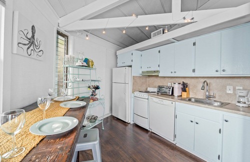 Hatteras Casa | SUMMER SAVINGS - Canalfront Dog Friendly Home in Hatteras with Private Dock